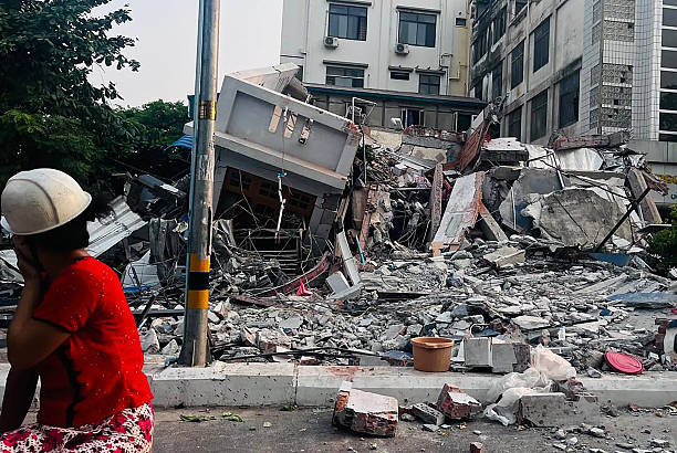 Myanmar Earthquake म्यांमार में 7.7 तीव्रता का भूकंप थाईलैंड और भारत में भी महसूस किए गए झटके, भारी तबाही की आशंका