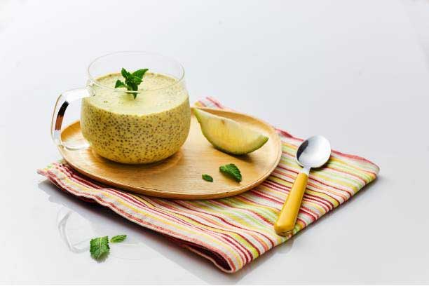 5Powerful Idea Lose Weight with Lemon Water-Chia Seeds नींबू पानी-चिया सीड्स से कम करें वजन: 5 पावरफुल फायदे जो बदल देंगे आपकी सेहत!
