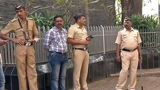 aamir khan ips visit
