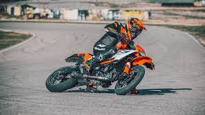 KTM