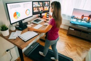 Work From Home Jobs for Women 2025: बिना ऑफिस जाए पाएं ₹30,000 महीना