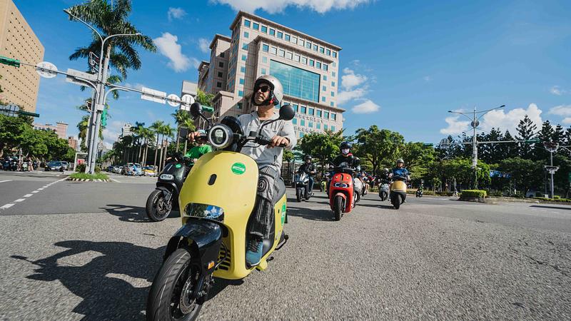 Top Upcoming Scooters in India for September to December 2025: Must-Know Launches 18 Gogoro CrossOver India