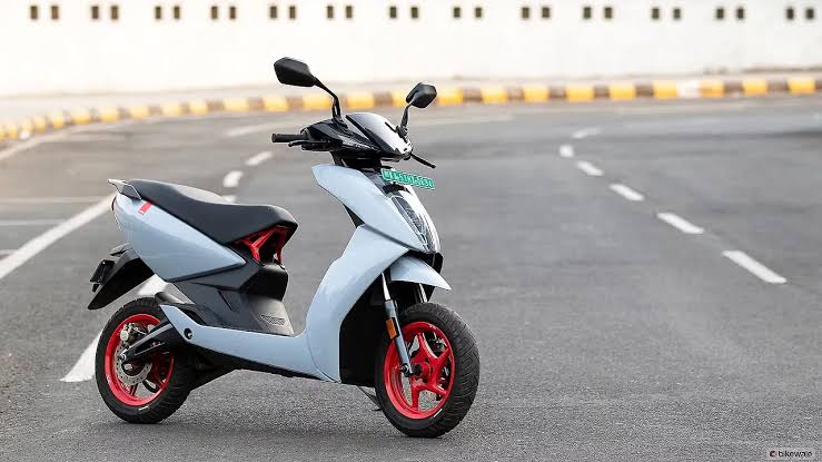 Ather 450 Apex 2025: 15 अगस्त को लॉन्च – 155km रेंज, स्मार्ट फीचर्स और दमदार परफॉर्मेंस 15 Ather 450 Apex 2025