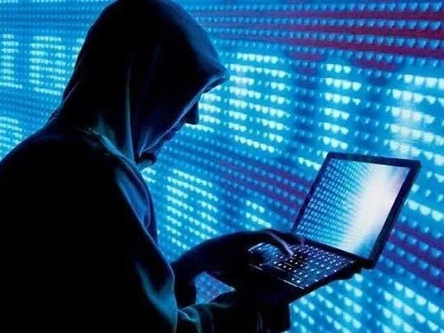 Cyber Crime in India साइबर ठगी का खौफनाक अंत: गोला की 22 वर्षीय युवती की मौत ने उजागर की साइबर क्राइम की काली सच्चाई 13 Cyber Crime in India