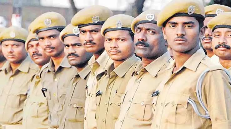 UP Home Guard Recruitment 2025 यूपी में होगी होमगार्डों की बंपर भर्ती सीएम योगी ने दिए खाली पदों को भरने के आदेश 13 UP Home Guard Recruitment 2025