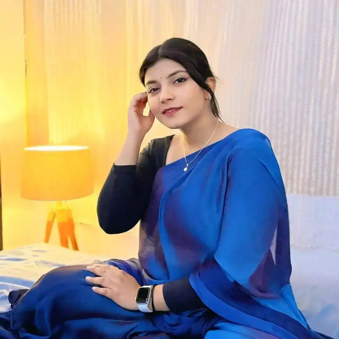 SDM Disha Srivastava Success Story गोरखपुर की बेटी दिशा श्रीवास्तव: मुख्यमंत्री योगी के शहर से निकलीं, बीटेक गोल्ड मेडलिस्ट बनीं SDM