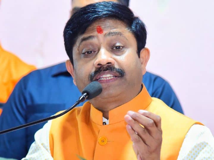 GST Relief मुख्यमंत्री योगी आदित्यनाथ और मंत्री नंद गोपाल नंदी: GST राहत या जनता की लूट का सच 15 GST Relief मुख्यमंत्री योगी आदित्यनाथ और मंत्री नंद गोपाल नंदी: GST राहत या जनता की लूट का सच