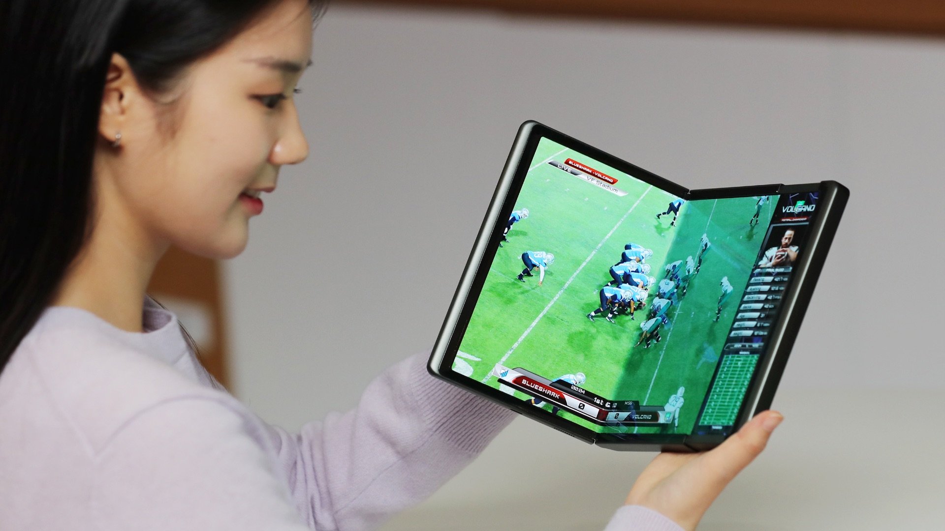 200MP कैमरा और DeX फीचर के साथ आ रहा Samsung Galaxy Z Tri-Fold – जानिए क्या होगा खास?