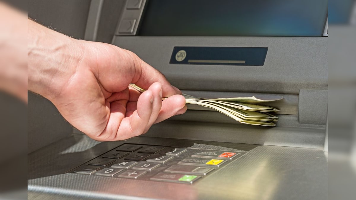 Gorakhpur Sahjanwa ATM Fraud: एटीएम से रुपये निकालने गए युवक से 28,300 की ठगी