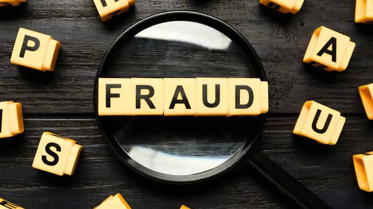 5 lakh cyber fraud India सुहवल में साइबर ठगी का बड़ा मामला: किसान के खाते से पांच लाख रुपये साफ, बैंक लापरवाही पर सवाल