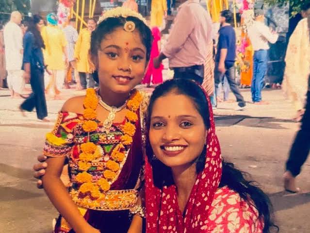 Gorakhpur wife murder case गोरखपुर जेल रोड मर्डर केस: पति ने पत्नी को बीच बाजार उतारा मौत के घाट, 15 साल पुराने रिश्ते का खौफनाक अंत 15 Gorakhpur wife murder case