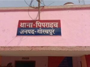 Pipraich temple incident Gorakhpur पिपराइच मंदिर घटना: आरती के दौरान मांस फेंकने वाला युवक गिरफ्तार पुलिस और प्रशासन का जवाब, एकता का मजबूत संदेश