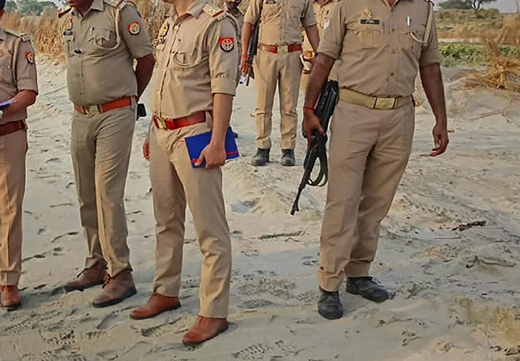 बिजनौर का दिल दहला देने वाला “Bijnor Crime Incident”: ट्यूशन से लौटती रीना को जहर पिलाकर अगवा किया, इलाज के दौरान तोड़ा दम कानून व्यवस्था पर बड़ा सवाल 3
