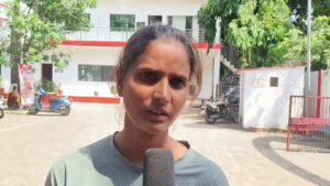 Lalitpur corruption case उत्तर प्रदेश के ललितपुर की मऊमाफी गांव की फूलवती ने रिश्वतखोर बाबुओं मयंक और लखनलाल से तंग आकर दी जान, सदर तहसील में भ्रष्टाचार की ये कहानी रुला देगी