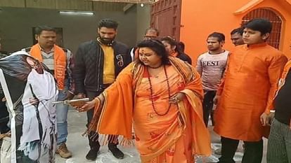 Abhishek Gupta Murder Case महामंडलेश्वर पूजा शकुन पांडेय और उनके पति अशोक पांडेय पर व्यापारी अभिषेक गुप्ता की हत्या की साजिश का आरोप