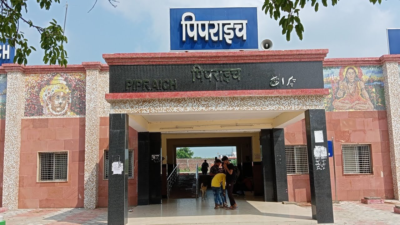 छठ पूजा की रात गोरखपुर में प्रेम कहानी का दुखद अंत एक दूजे का हाथ पकड़ प्रेमी जोड़े ने दी जान 16 छठ पूजा की रात गोरखपुर में प्रेम कहानी का दुखद अंत — एक-दूजे का हाथ पकड़ प्रेमी जोड़े ने दी जान