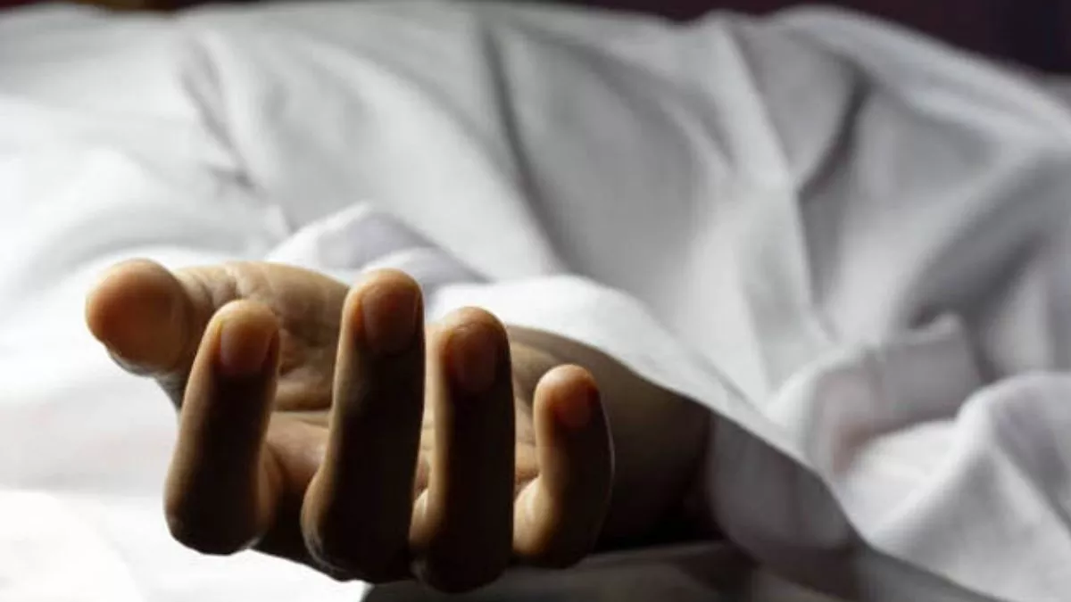 Campierganj suspicious death केस फिर चर्चा में परिवार की उम्मीदें टूटी, गांव में बढ़ी चिंता 3 Campierganj suspicious death केस फिर चर्चा में परिवार की उम्मीदें टूटी, गांव में बढ़ी चिंता