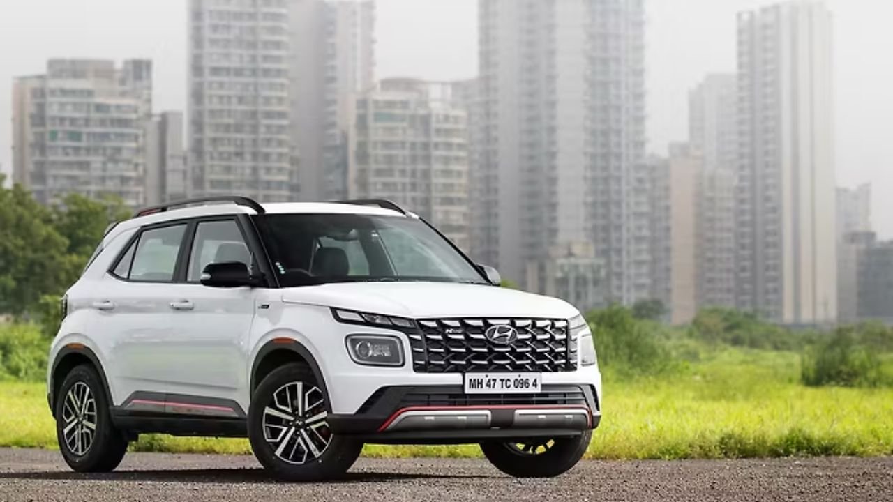 Hyundai Venue N Line की प्री-बुकिंग शुरू, सिर्फ ₹25,000 में करें अपनी SUV रिज़र्व 1 Hyundai Venue N Line की प्री-बुकिंग अब शुरू! सिर्फ ₹25,000 में अपनी स्पोर्टी SUV रिज़र्व करें और पाएं दमदार परफॉर्मेंस व स्टाइल का बेहतरीन कॉम्बिनेशन। जल्दी करें, सीमित समय के लिए ऑफर मान्य।