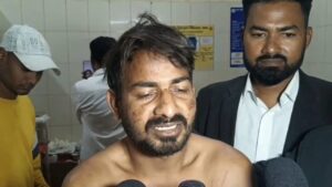 Health Department Fraud: One Person, Six Jobs यूपी स्वास्थ्य विभाग घोटाला: एक नाम से 6 एक्स-रे टेक्नीशियन नौ साल तक फर्जी नौकरी, करोड़ों रुपये का चूना! 2 Unnao Police Incident उन्नाव में वकील की थाने में पिटाई का मामला | बढ़ता गुस्सा | Unnao Police Incident