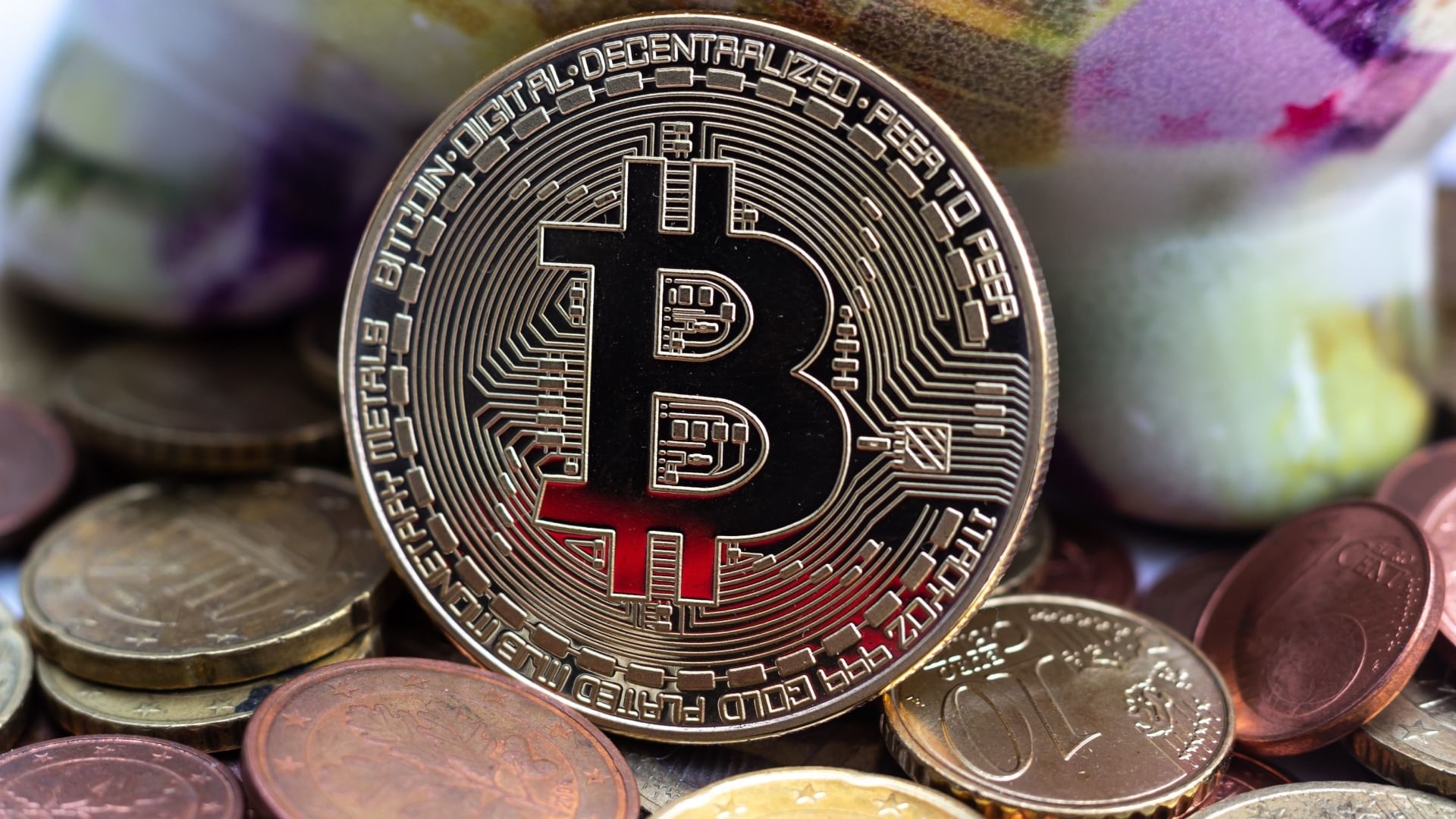 Gorakhpur News: फेसबुक फ्रेंड रिक्वेस्ट से व्यापारी से 93.61 लाख की Crypto Trading Scam, पुलिस जांच तेज 2 Gorakhpur News: फेसबुक फ्रेंड रिक्वेस्ट से व्यापारी से 93.61 लाख की Crypto Trading Scam, पुलिस जांच तेज