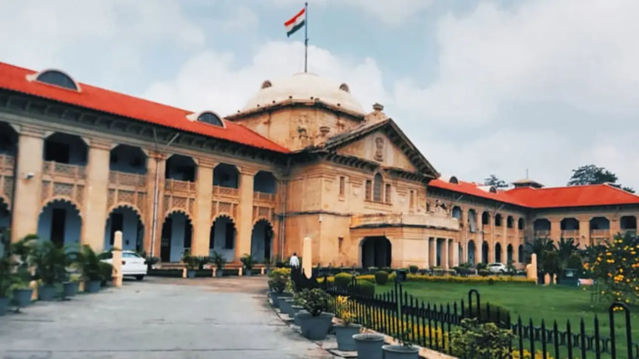 CrPC Section 125 इलाहाबाद हाईकोर्ट का बड़ा फैसला: कमाऊ पत्नी को CrPC 125 में गुजारा भत्ता नहीं, फैमिली कोर्ट आदेश रद्द
