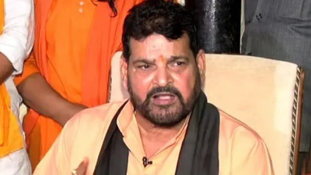 Brij Bhushan Sharan Singh Statement लोकसभा से बेइज्जत होकर निकाला गया, जिंदा रहा तो लौटूंगा: बृजभूषण शरण सिंह का सबसे बड़ा सियासी बयान