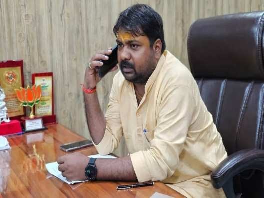 Kanpur Cow Slaughter Case कानपुर में गोवंश अवशेष मिलने से तनाव, BJP विधायक की धमकी पर उठा बड़ा सवाल