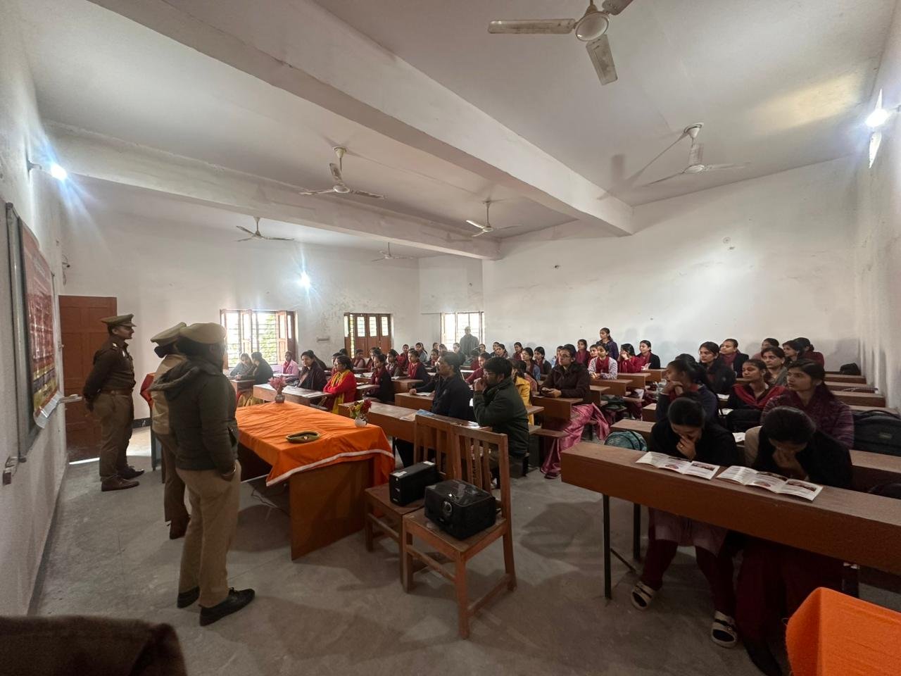 Mission Shakti मिशन शक्ति: महाराणा प्रताप कॉलेज में पुलिस की पहल, छात्राओं को मिला सुरक्षा और सशक्तिकरण का संदेश