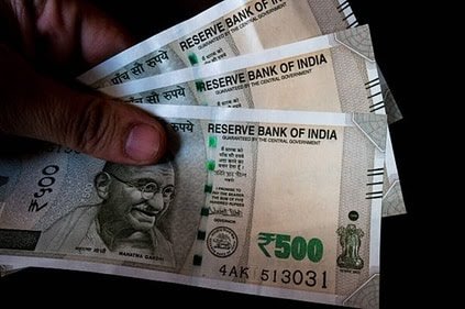 गोल्ड ट्रेडिंग में करोड़ों की ठगी, निवेशक बेहाल  Gorakhpur Gold Trading Scam का बड़ा खुलासा