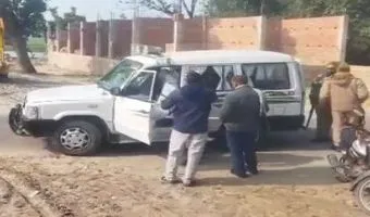 VDO Bribery Case देवरिया में एंटी करप्शन की बड़ी कार्रवाई, VDO 24 हजार रिश्वत लेते गिरफ्तार 5 VDO Bribery Case देवरिया में एंटी करप्शन की बड़ी कार्रवाई, VDO 24 हजार रिश्वत लेते गिरफ्तार